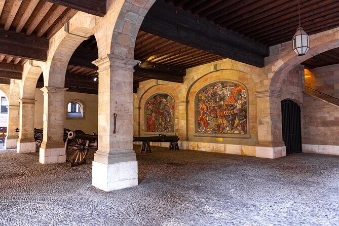 A Self-Guided Audio Tour of Geneva’s Old Town - Starting at Place du Bourg-de-Four: Don’t Rush the First Minute