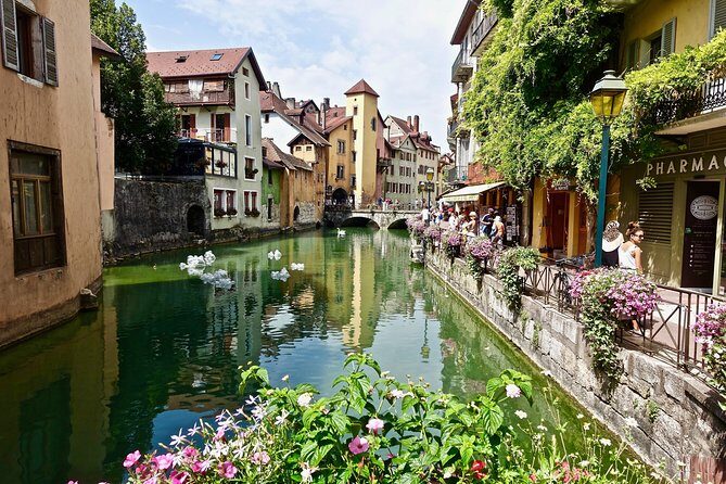 Annecy - Venice of the Alps - Tour from Geneva - Price and logistics: is $99.55 good value?