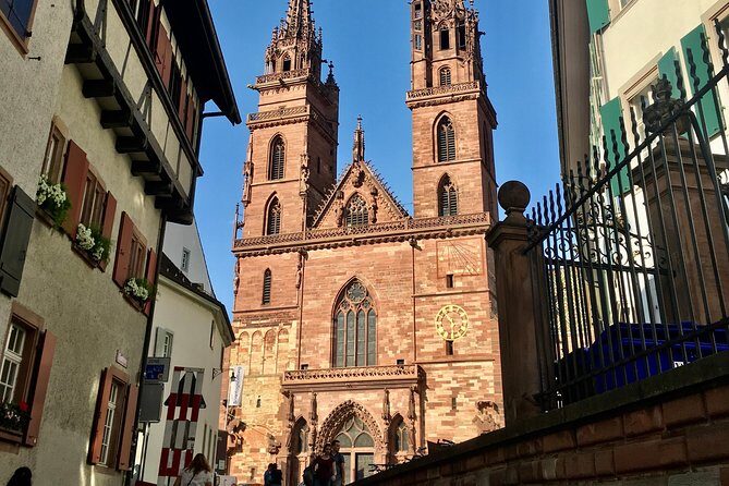 Basel Historical Old Town Tour - Basel Minster Views and Romanesque Passageways: How the City Grew