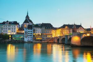 Basel : Private Custom Walking Tour With A Guide (Private Tour) - What Your Walk Can Include: Münster, Rathaus, Marktplatz, and River Views