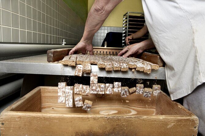 Basel: Self Guided FoodTour - Stop 3: Klara tasting three world-delicacies (and why hours matter)