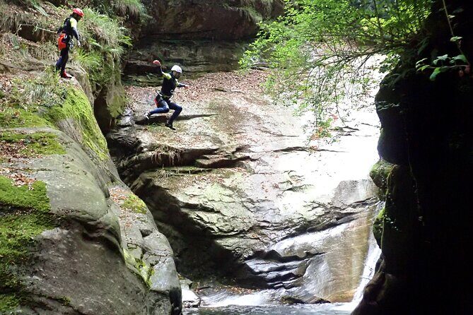 Basic Corippo Canyoning Experience in Valle Verzasca - Abseiling options: for the bold, not the mandatory