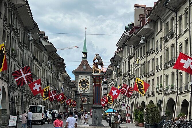 Beautiful Bern's Legends: A Self-Guided Audio Tour - Bahnhofpl. start to Münsterplattform finish: a route with an easy rhythm