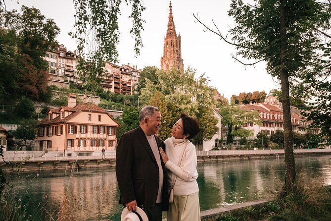 Bern Private Photoshoot with Optional Picnic by the River - A private Bern photo shoot that works like a walking tour