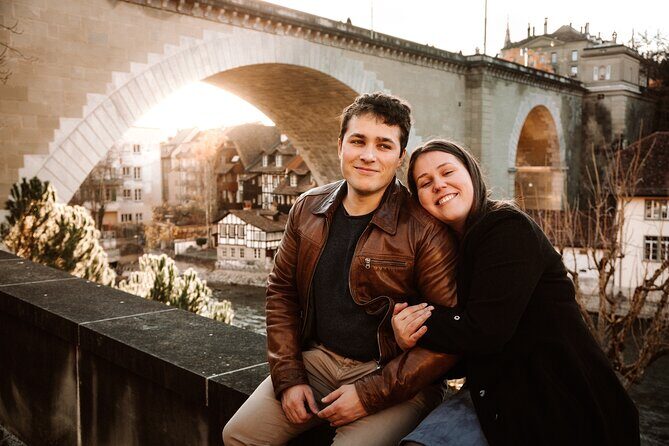 Bern Private Photoshoot with Optional Picnic by the River - The Old City walking route you’ll actually enjoy standing in