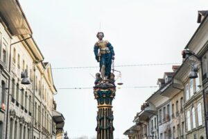 Bern Private Walking Tour with a Local - The Walk Plan: Old Town, Canals, River/Forest Edges, and Quiet Corners