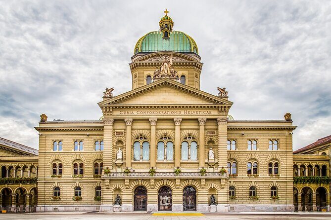 Bern Scavenger Hunt and Highlights Self Guided Audio Tour - What to pack and how to move