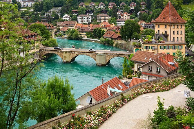 Bern Scavenger Hunt and Highlights Self Guided Audio Tour - The route logic: where it starts and how you can end