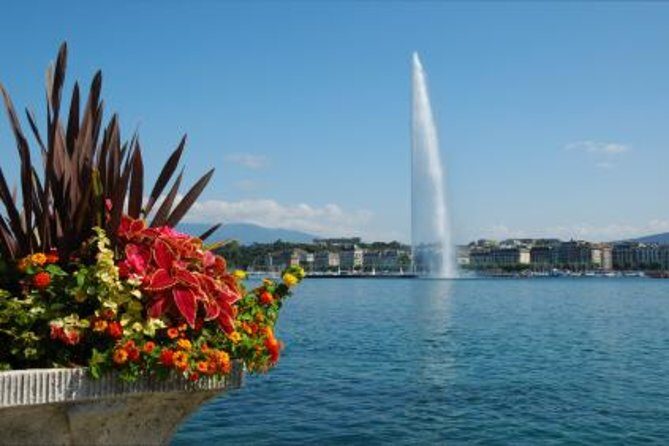 Best of Geneva City Tour with optional boat cruise - First stop: the International District sweep (coach ride that sets the frame)