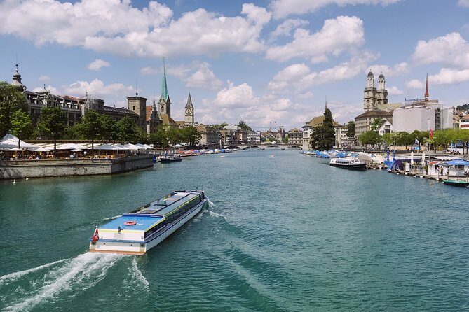 Best of Zurich and Surroundings - Extended City Sightseeing Tour - Getting oriented in Zurich’s “many Zurichs”