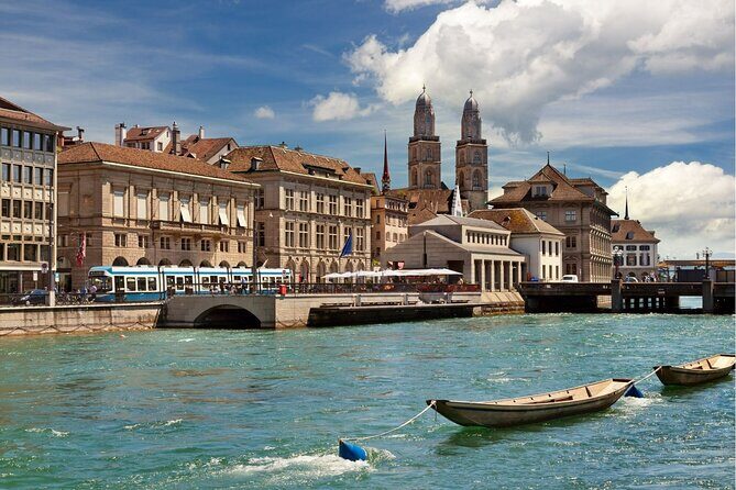 Best of Zurich and Surroundings - Extended City Sightseeing Tour - Old Town alleys, guild houses, and churches: what to notice on the walk