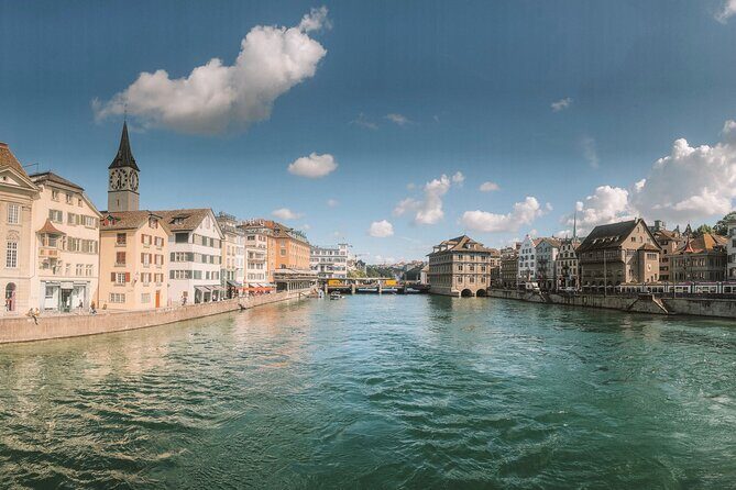 Best of Zurich and Surroundings - Extended City Sightseeing Tour - Guide energy, group size, and that bus ride reality