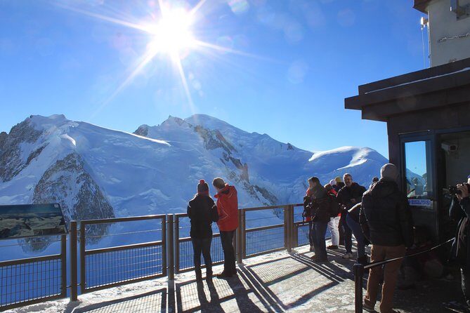 Chamonix and Mont-Blanc Independent Day Trip from Geneva - Chamonix on your own: using the two hours wisely