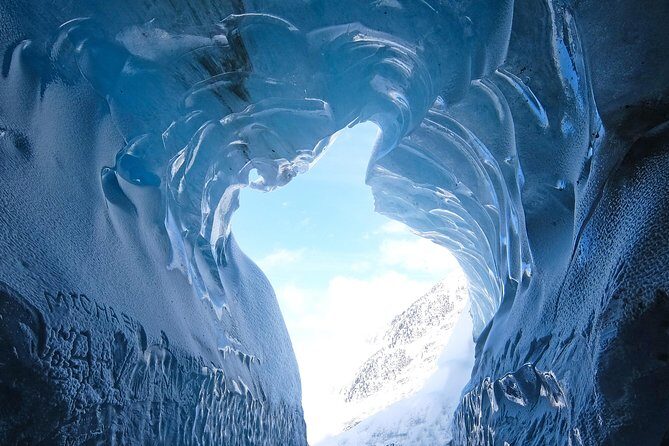 Chamonix & Mont Blanc Guided Day Trip with SkyView Panoramic bus - Aiguille du Midi: 3842m Views, Cable Car Time, and the Void Option