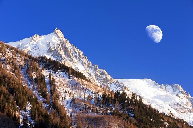 Chamonix & Mont Blanc Panoramic Sky-Glass Bus Guided Day Trip - Geneva to Chamonix: the Arve Valley drive sets the tone
