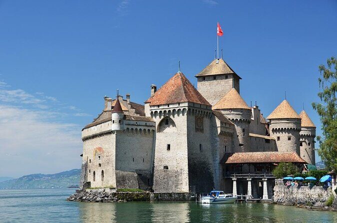 Chillon Castle Entrance Ticket in Montreux - Key highlights you’ll notice right at Chillon