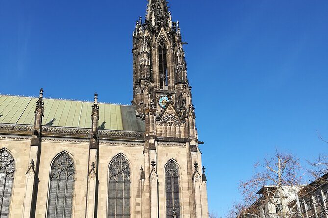 City tour Basel (walking tour) - Stop 1: BIS Tower (Bank for International Settlements) in context