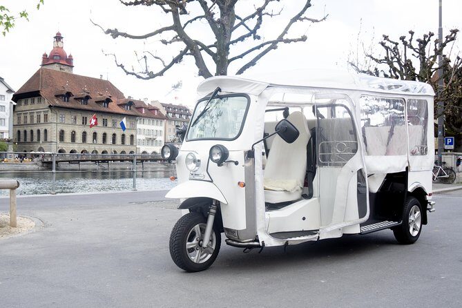 City Tour Plus Lucerne by Etuktuk - Danish artist spotlight: the carving that makes Lion Monument make sense