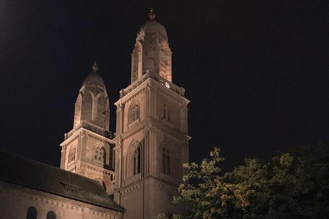 City tour Zurich with the city whispers from CHF 21.00 - Where the tour starts: Zurich HB to Zwingli Square