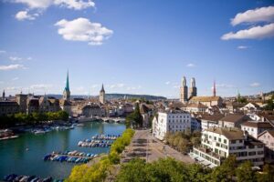 Culinary Tour from Zurich with Traditional Swiss Cheese Fondue Dinner - The Minibus Ride: Comfort + Real Scenery Along the Sihl