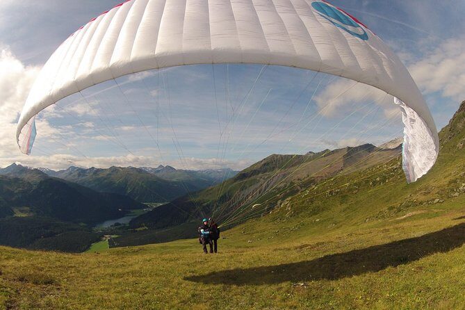 Davos Absolutely Free Flying Paragliding Tandem Flight 1'000 Meters High - Airtime Over the Swiss Alps: Views, Spins, and the Ride You Choose