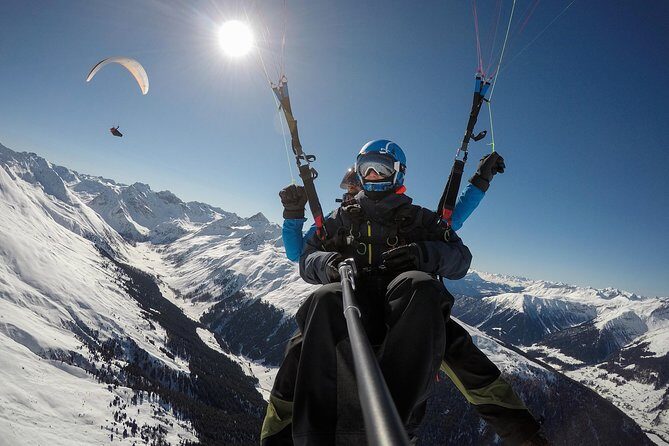 DAVOS: Paragliding For 2 Passengers - Together In The Air! (Video&Photos Incl.) - The pre-flight briefing that turns nerves into focus
