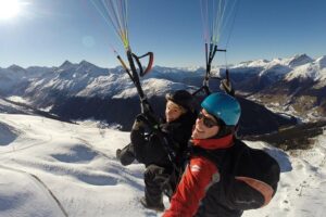 Davos Paragliding Private Tandem Pilot Half Day - Meeting at Davos Platz (Brämabüelstrasse 9) without the headache
