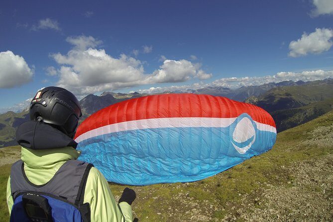 Davos Paragliding Private Tandem Pilot Half Day - Cable cars up, then a short hike to the launch