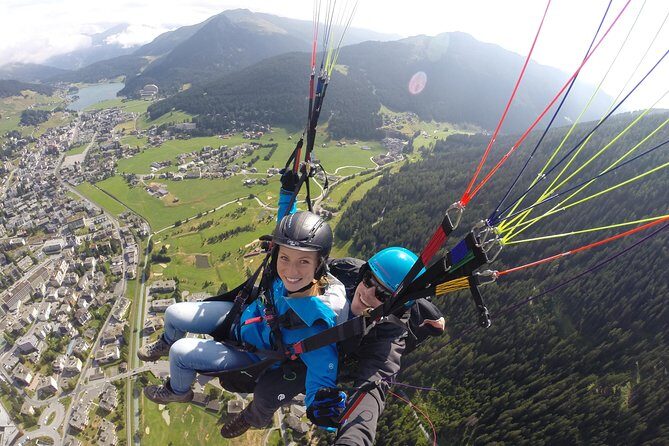 Davos Paragliding Private Tandem Pilot Half Day - Landing close to the meeting point (and why that’s a big deal)
