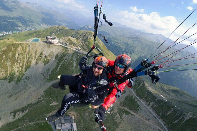 DAVOS: Paragliding Tandem Flight In Swiss Alps (Video & Photos Included) - Who This Davos Flight Fits Best (and Who Should Skip It)
