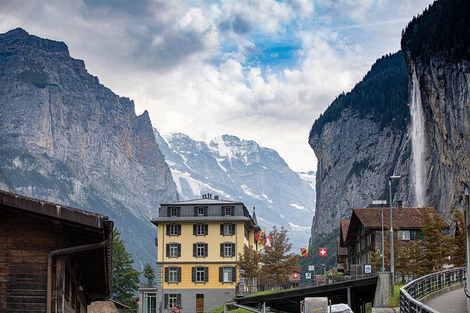 Daytrip to Jungfraujoch Top of Europe and Interlaken from Zurich - From Zurich to Bernese Oberland: the coach ride that actually matters