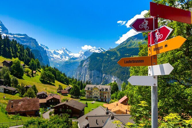 Daytrip to Jungfraujoch Top of Europe and Interlaken from Zurich - Lauterbrunnen, Kleine Scheidegg and Wengen: Swiss drama in the valley
