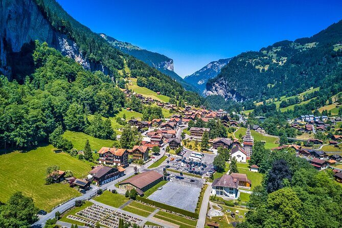 Daytrip to Swiss Villages: Interlaken Grindelwald & Lauterbrunnen - Stop 2: Grindelwald viewpoints, chalets, and Eiger–Mönch–Jungfrau