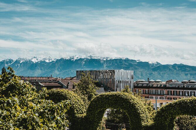 Discover Lausanne’s most Photogenic Spots with a Local - Cathedral time: the big stop with the best stories