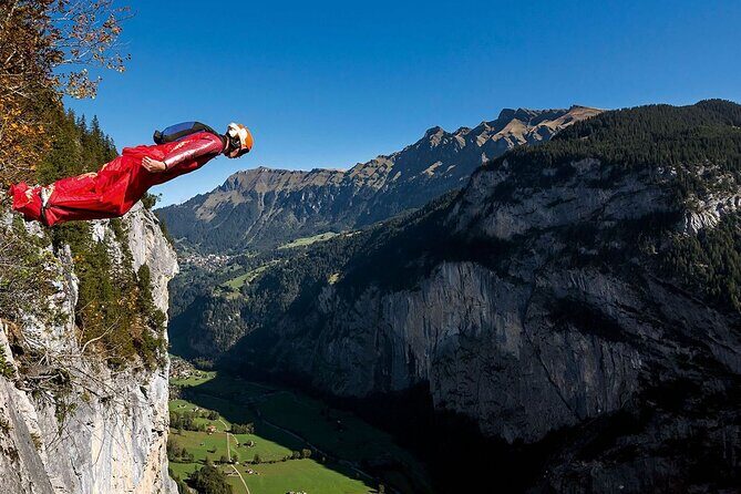 Discover Lauterbrunnen with CHEESE & CHOCOLATE - Trümmelbachfalle: elevator up, stairs down, and why rain can be a feature