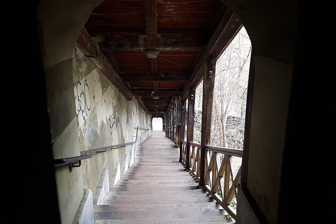 Exploring Bern City: Swiss Capital Private Walking Half-Day Tour - Mattelift: a short ride that saves your legs (and looks fun)