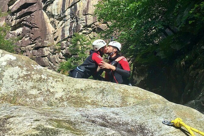 Fun and Adventure - Best beginner canyoning near Bellinzona - Getting there and starting at la Mónda Nòva 1 (Osogna)