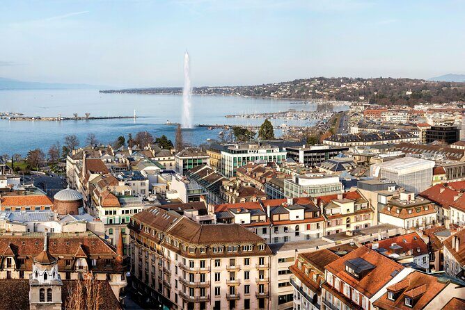 Geneva Private Custom Walking Tour With A Guide (Private Tour) - Hotel pickup and meeting smart: your first hour plan