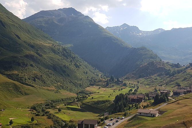 Glacier Express Panoramic Train Round Trip from Zürich With Private Guide - Disentis and Andermatt: ten-minute stops that still feel worth it