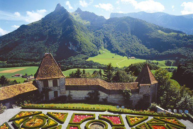 Gruyères Tour from Geneva With Train, Chocolate and Cheese - Stop at Maison Cailler: Swiss Chocolate That Starts with Tasting