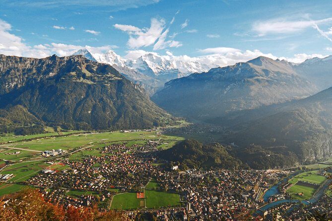 Interlaken and Grindelwald Day Trip from Lucerne - Interlaken Free Time: Photos, Coffee, and Easy Town Wandering