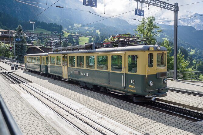 Jungfraujoch & Lauterbrunnen Alpine Tour | From Bern - Bern Meet-Up and How the Schedule Stays Stress-Free