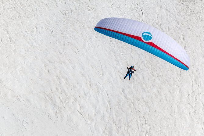 Klosters Tandem Paragliding Flight from Gotschna - Gear and clothing: what Joyride provides (and what you should bring)