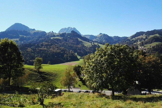 (KTL352) - Gruyeres Day Trip with Chocolate Factory from Lausanne - Gruyères village time: medieval streets, cowbells, and mountain views
