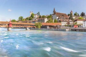 Lucerne Walking & Boat Tour: The Best Swiss Experience - Lake Lucerne cruise upgrade: how to use that extra hour wisely