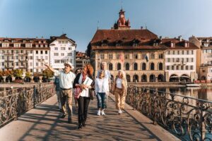 Official Guided City Tour of Lucerne - Tourist Information meeting point: your easiest “first win”