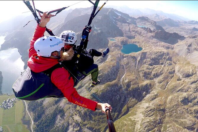 Paragliding Tandem Flights in Engadin - Who should book—and who should think twice