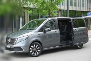 Private Arrival Transfer: from Zurich Airport to Zurich City - The Simple Step-by-Step Flow (Airport to Hotel Entrance)