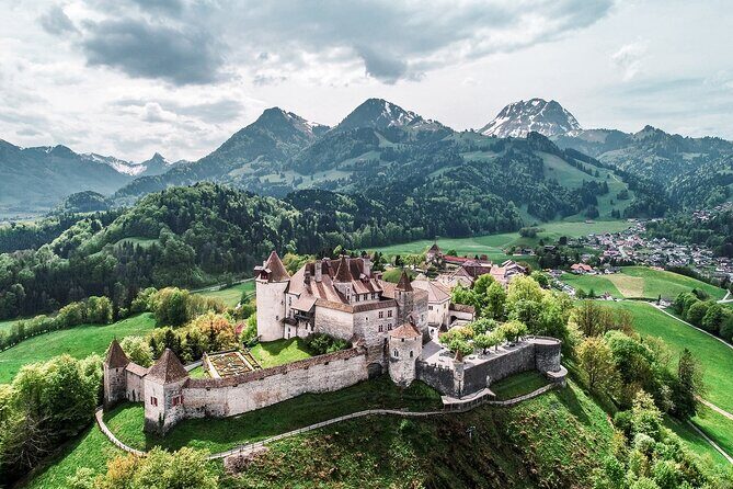 Private Tour to Gruyères, Chocolate & Cheese Factory from Geneva - Gruyères-Centre: medieval streets, museum surprises, and time to wander