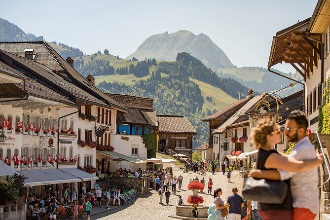 Private Tour to Gruyères, Chocolate & Cheese Factory from Geneva - Private format from Geneva: what you really pay for